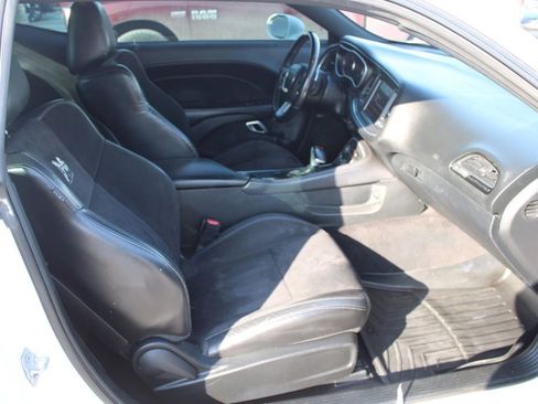 Used 2018 Dodge Challenger R/T Scat Pack w/ Leather Interior Group image 19