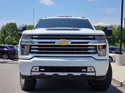 Used 2021 Chevrolet Silverado 2500 High Country AWD/4WD image 3