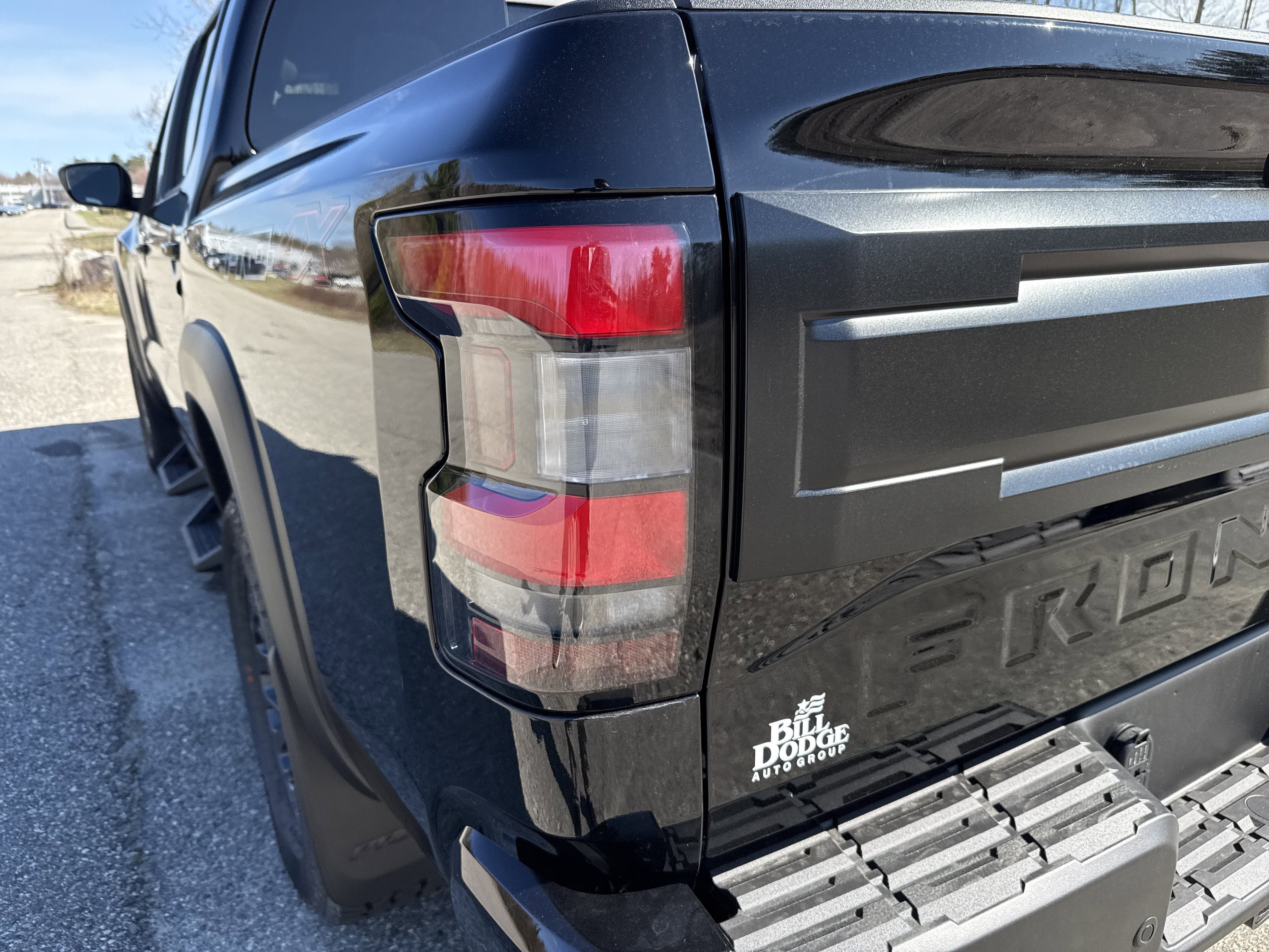 New 2026 Nissan Frontier PRO-4X w/ Tow Package AWD/4WD image 15