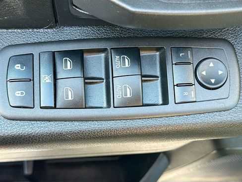 Used 2022 RAM 3500 Tradesman image 19