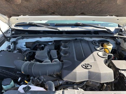 Used 2021 Toyota 4Runner SR5 image 12