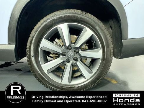 Used 2024 Honda Pilot Touring image 5