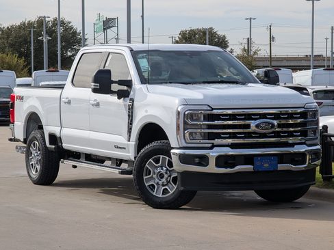 New 2026 Ford F250 Lariat w/ FX4 Off-Road Package AWD/4WD image 2