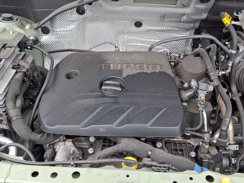 Used 2025 Chevrolet TrailBlazer LS AWD/4WD image 28