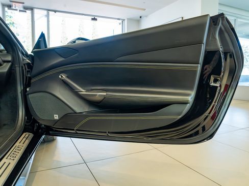 Used 2018 Ferrari 488 Spider RWD image 21