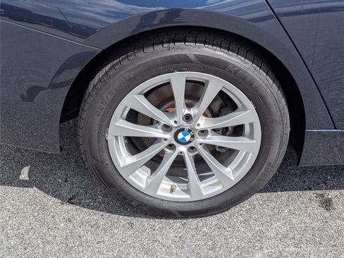 Used 2017 BMW 320i xDrive 320i xDrive image 9