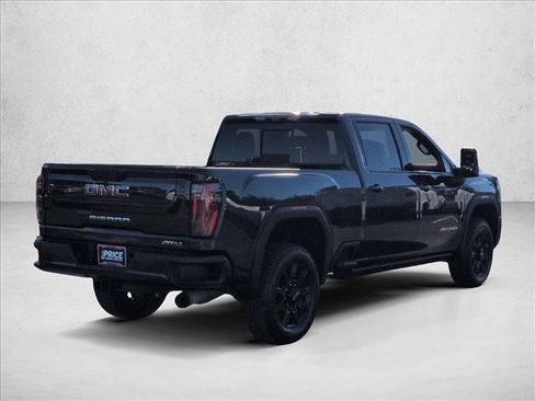 Used 2024 GMC Sierra 2500 AT4 w/ AT4 Premium Plus Package AWD/4WD image 8