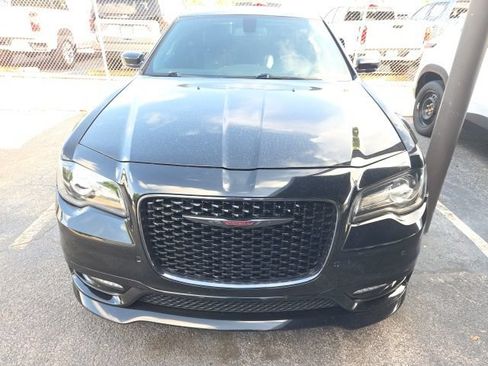 Used 2022 Chrysler 300 S w/ Comfort Group RWD image 17