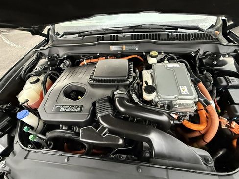 Used 2017 Ford Fusion Energi Titanium image 28