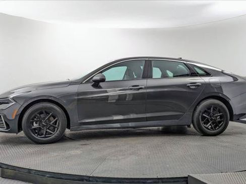 Used 2026 Kia K5 LXS FWD image 3