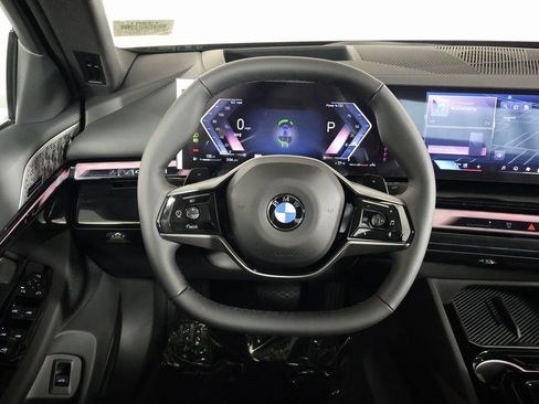 New 2026 BMW 530i RWD image 3