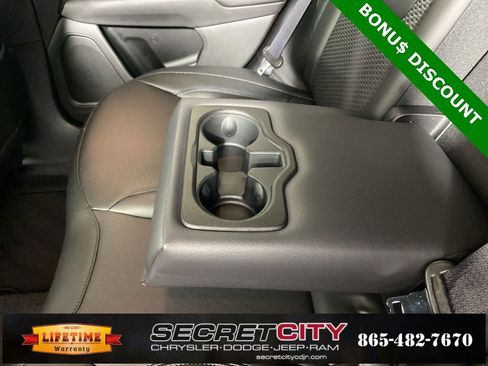 New 2026 Jeep Compass Latitude image 28