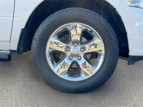 Certified 2019 RAM 1500 Express w/ Express Value Package image 27