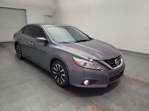 Used 2018 Nissan Altima 2.5 SV FWD image 13