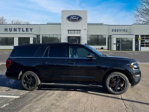 Used 2022 Ford Expedition Max Limited image 5