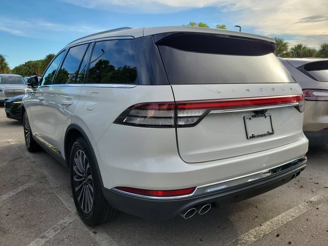 Certified 2023 Lincoln Aviator Reserve w/ Elements Package Plus RWD image 4
