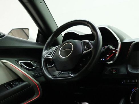 Used 2016 Chevrolet Camaro LT RWD image 32