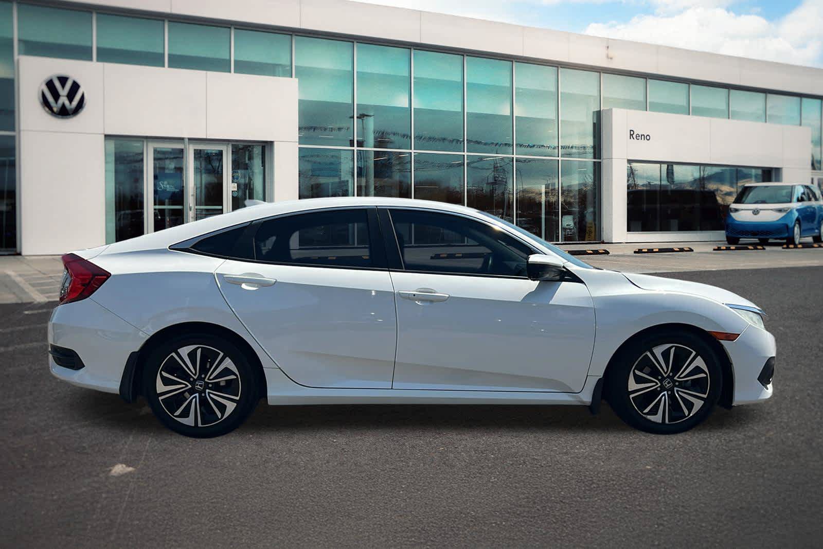 Used 2018 Honda Civic EX-T image 4