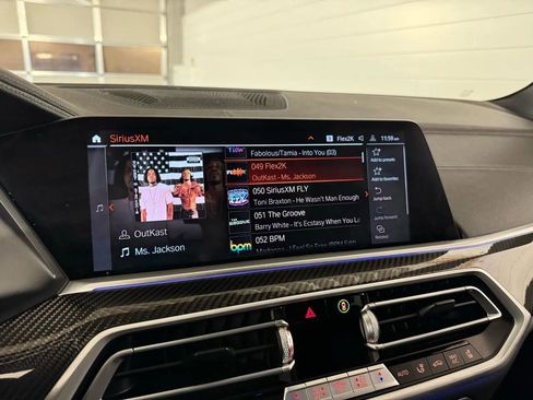 Used 2021 BMW X5 M50i AWD/4WD image 27