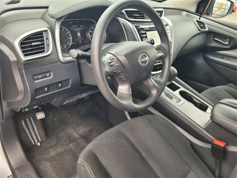 Used 2023 Nissan Murano S image 12
