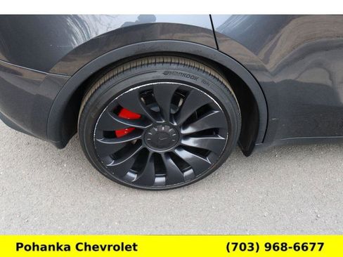 Used 2024 Tesla Model Y Performance image 25