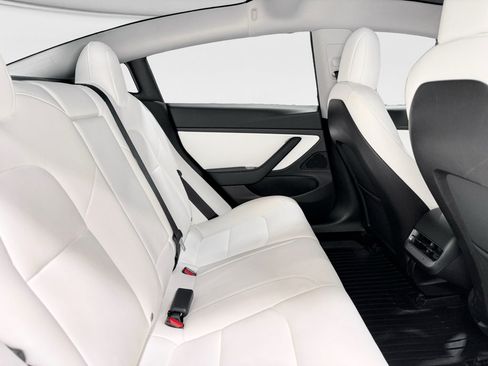 Used 2020 Tesla Model 3 Standard Range RWD image 21