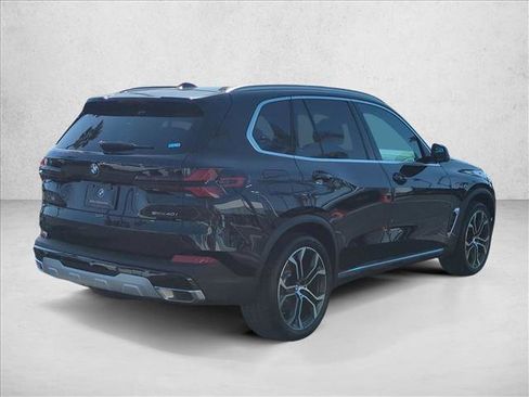 Used 2026 BMW X5 sDrive40i w/ Climate Comfort Package RWD image 2