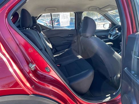 Used 2020 Nissan Kicks SV image 27