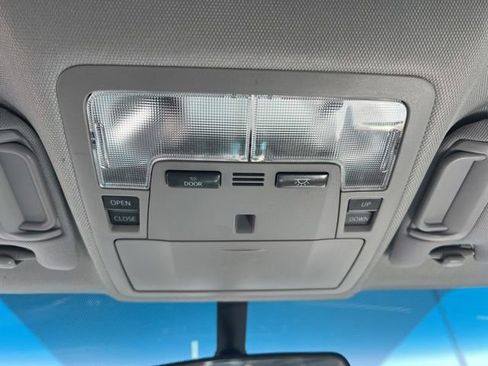 Used 2014 Toyota Camry SE w/ Moonroof Package image 22