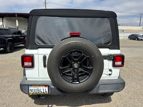 Used 2021 Jeep Wrangler Unlimited Sport AWD/4WD image 6