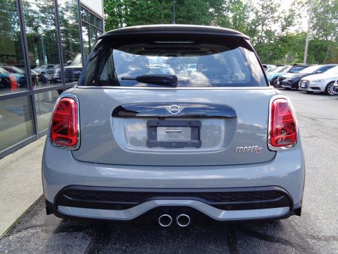 Used 2023 MINI Cooper S w/ Signature Upholstery Package FWD image 6
