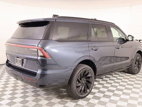 New 2025 Lincoln Navigator Reserve w/ Jet Appearance Package image 22