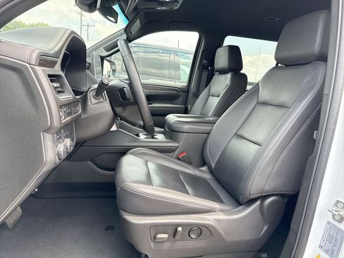 Used 2024 Chevrolet Tahoe LT AWD/4WD image 11
