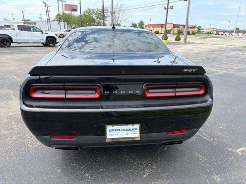 Used 2016 Dodge Challenger SRT Hellcat RWD image 6