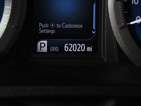 Used 2019 Toyota Sienna XLE image 25