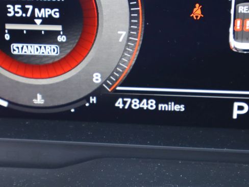 Used 2024 Nissan Rogue Platinum w/ Platinum Premium Package FWD image 10