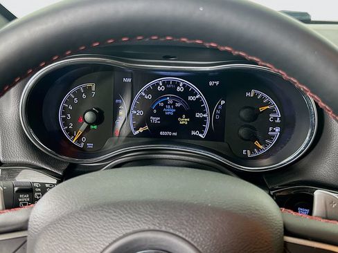 Used 2019 Jeep Grand Cherokee Trailhawk AWD/4WD image 12