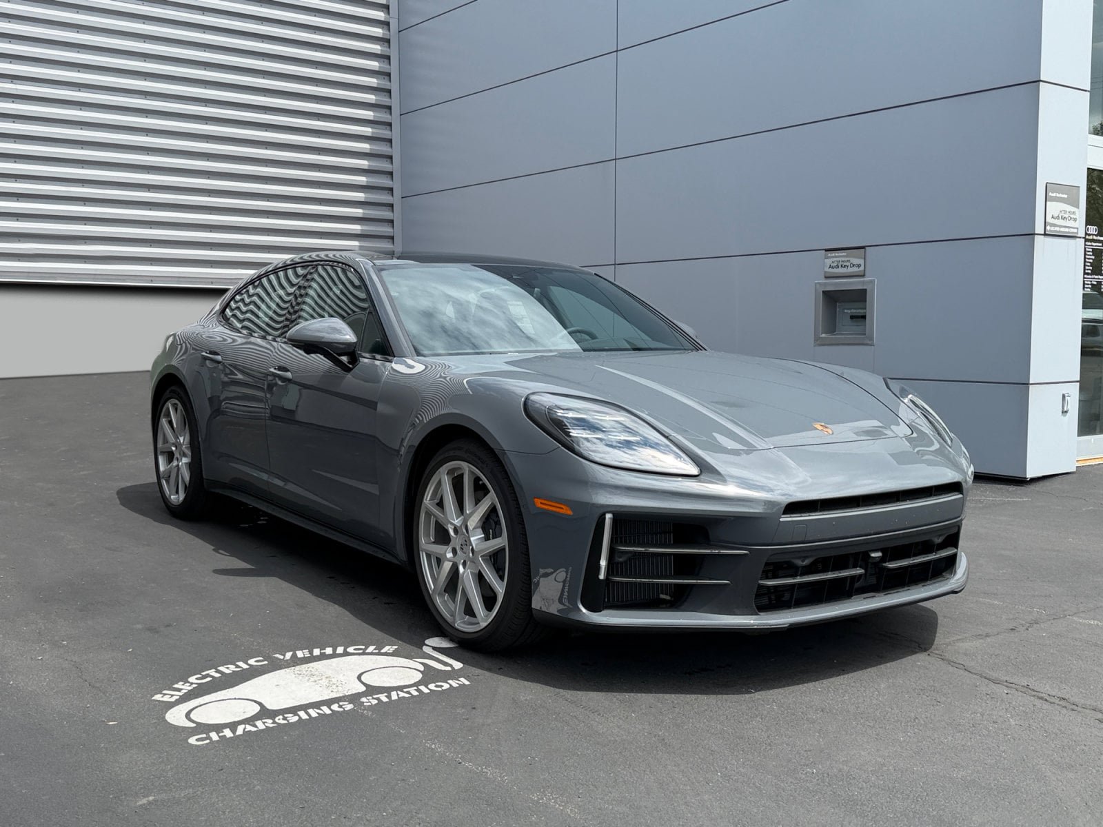New 2026 Porsche Panamera 4 AWD/4WD image 7