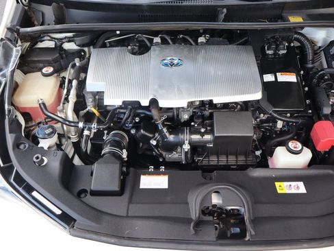 Used 2016 Toyota Prius Two FWD image 38