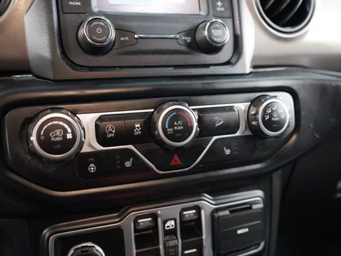 Used 2019 Jeep Wrangler Unlimited Sport S image 27