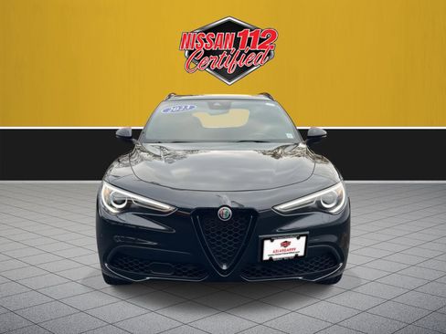 Used 2023 Alfa Romeo Stelvio Veloce AWD/4WD image 2