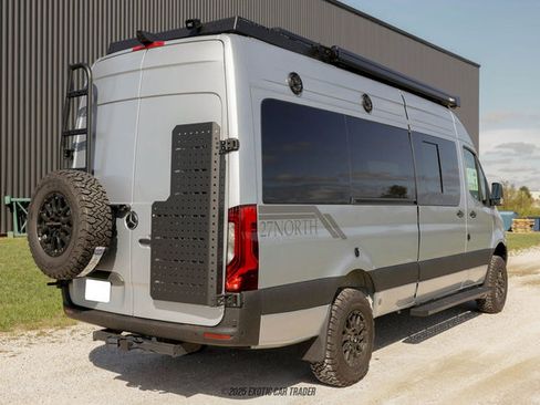Used 2025 Mercedes-Benz Sprinter 2500 image 8