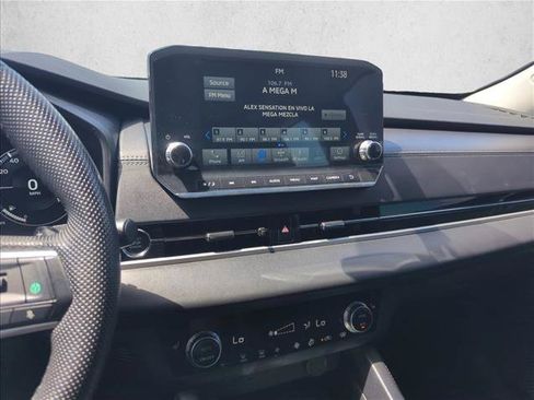 Used 2023 Mitsubishi Outlander SE AWD/4WD image 13