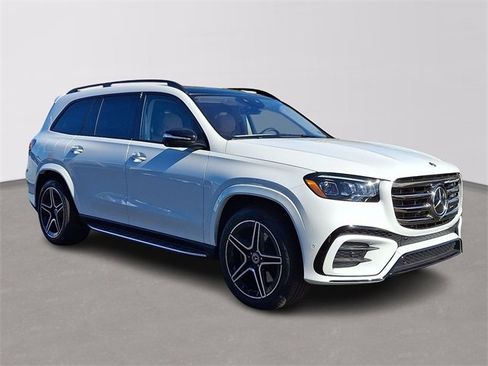 Certified 2026 Mercedes-Benz GLS 450 4MATIC image 3