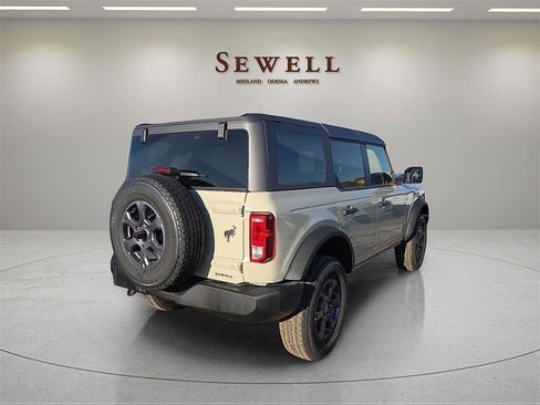 New 2025 Ford Bronco Big Bend image 4