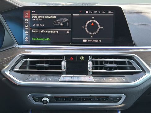 Used 2022 BMW X5 xDrive40i w/ Premium Package AWD/4WD image 21