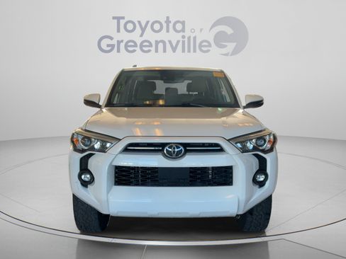 Used 2021 Toyota 4Runner SR5 Premium w/ Moonroof Package RWD image 9