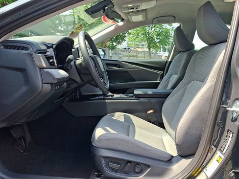 Used 2025 Toyota Camry LE w/ Convenience Package AWD/4WD image 14