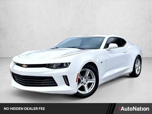 Used 2017 Chevrolet Camaro LS RWD image 1