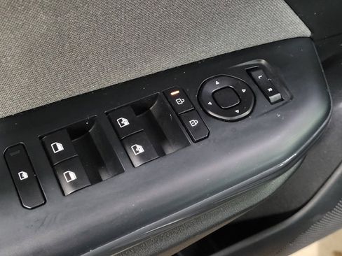 Used 2025 Kia K4 EX image 27